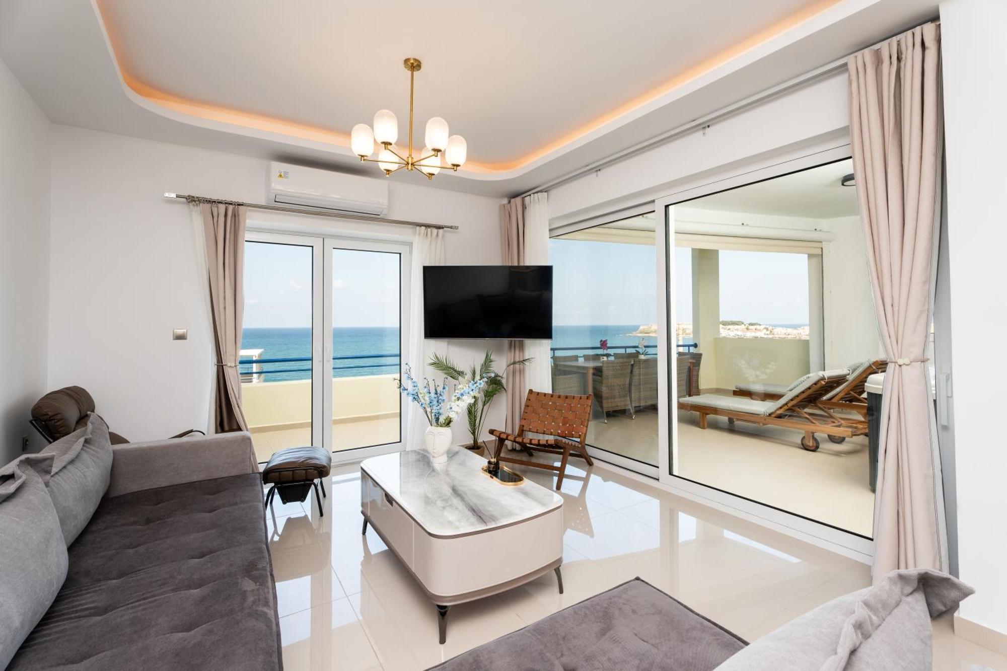 Secret View Apartment, With Private Jacuzzi Rethymno  Bagian luar foto
